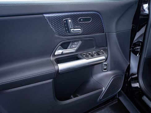 Certified 2025 Mercedes-Benz GLA 250 4MATIC image 24