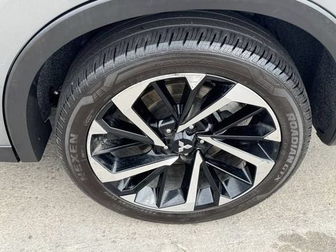 Used 2023 Mitsubishi Outlander SE AWD/4WD image 8
