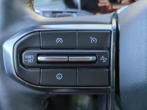 Used 2024 GMC Acadia AT4 w/ Luxury Package image 25