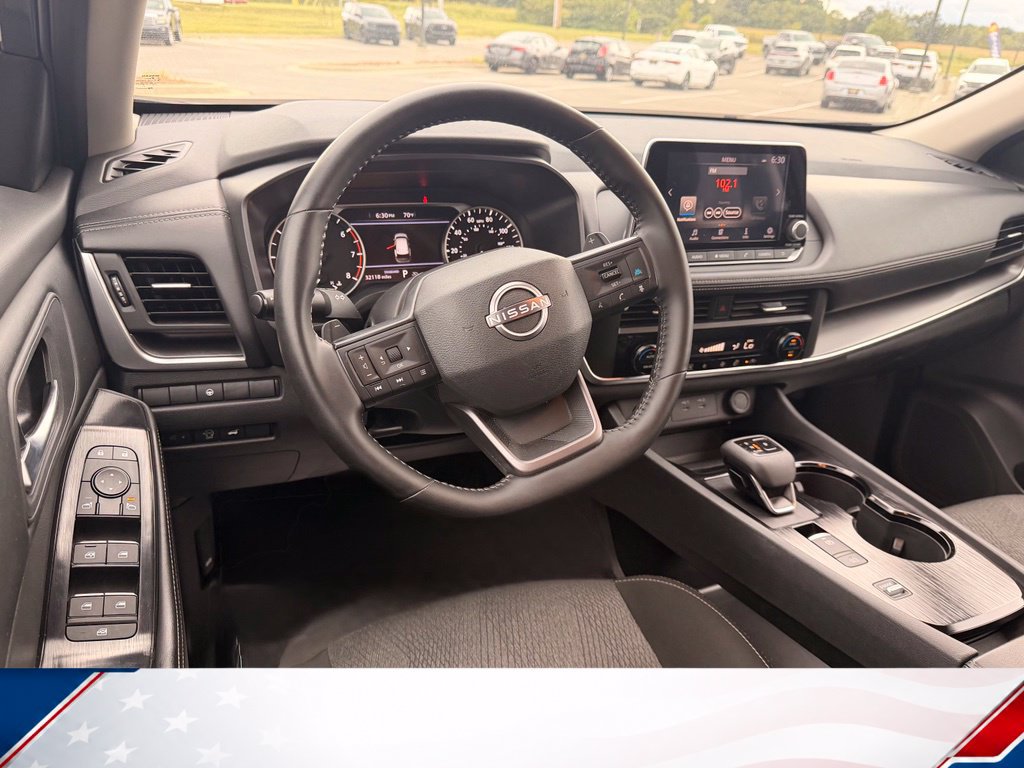 Used 2026 Nissan Rogue SV FWD image 16