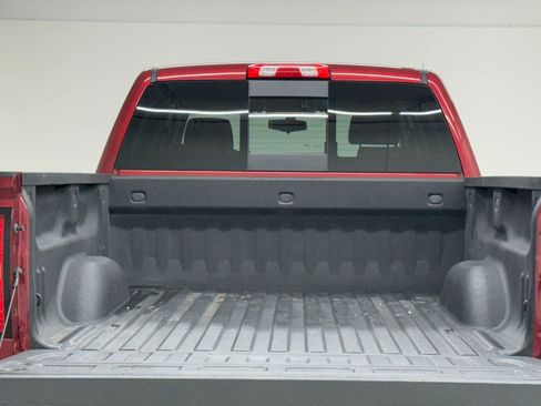 Used 2018 Chevrolet Silverado 1500 LT w/ Texas Edition image 39