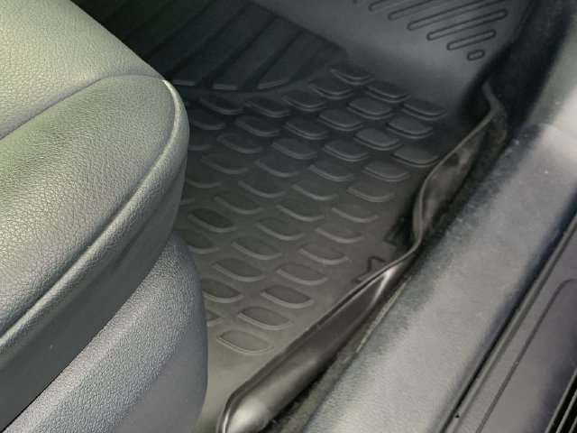 Used 2024 Toyota Camry SE FWD image 14