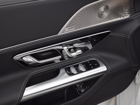 New 2025 Mercedes-Benz SL 63 AMG S e Performance 4MATIC image 17