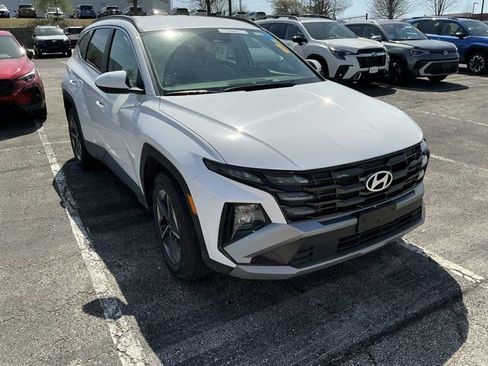 Used 2025 Hyundai Tucson SEL image 3