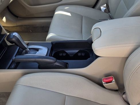 Used 2010 Honda Accord EX-L image 30