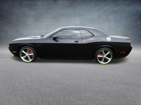 Used 2010 Dodge Challenger R/T RWD image 6