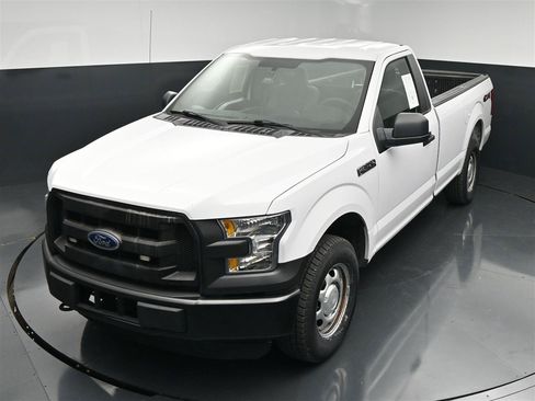 Used 2017 Ford F150 XL w/ Equipment Group 101A Mid AWD/4WD image 19