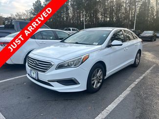 Used 2016 Hyundai Sonata SE video 1