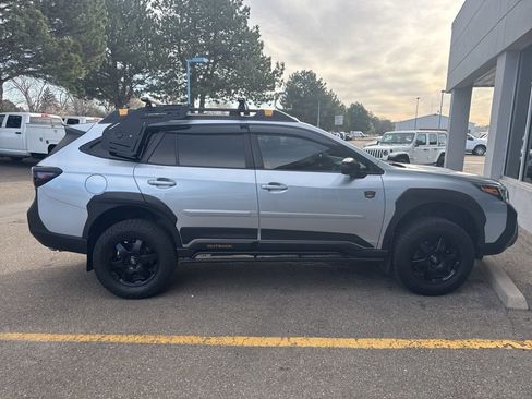 Used 2022 Subaru Outback Wilderness w/ Wilderness Package image 6