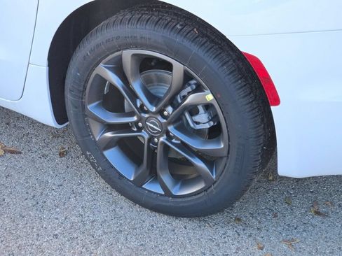 New 2026 Chrysler Pacifica Select FWD image 16