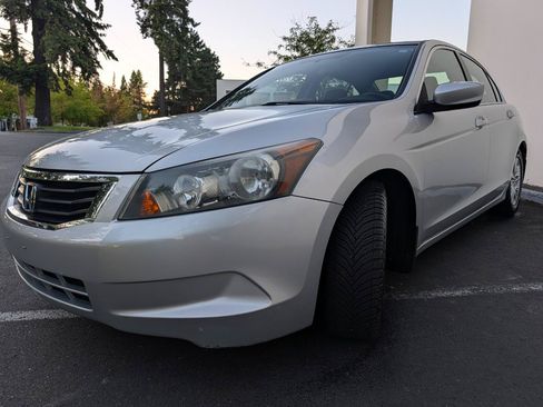 Used 2009 Honda Accord LX-P image 3