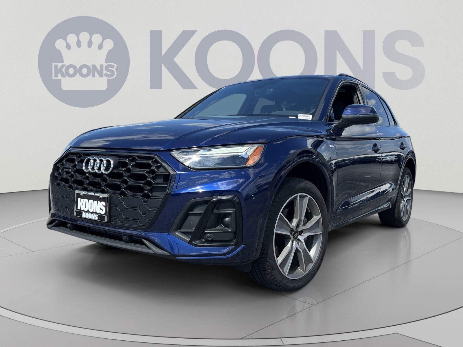 Used 2025 Audi Q5 2.0T Premium w/ Convenience Plus Package AWD/4WD image 1