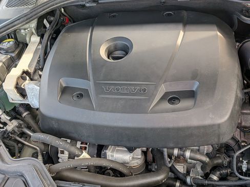 Used 2018 Volvo S60 T5 Dynamic w/ Vision Package image 37