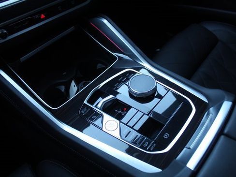 Used 2024 BMW X6 xDrive40i w/ Premium Package image 37