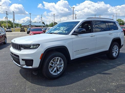 New 2025 Jeep Grand Cherokee L Laredo w/ Trailer Tow Package image 4