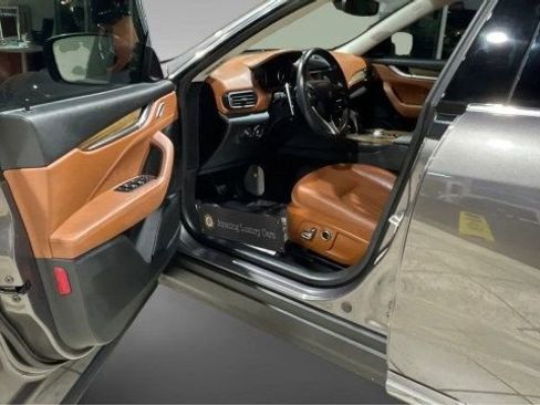 Used 2022 Maserati Levante GT image 9