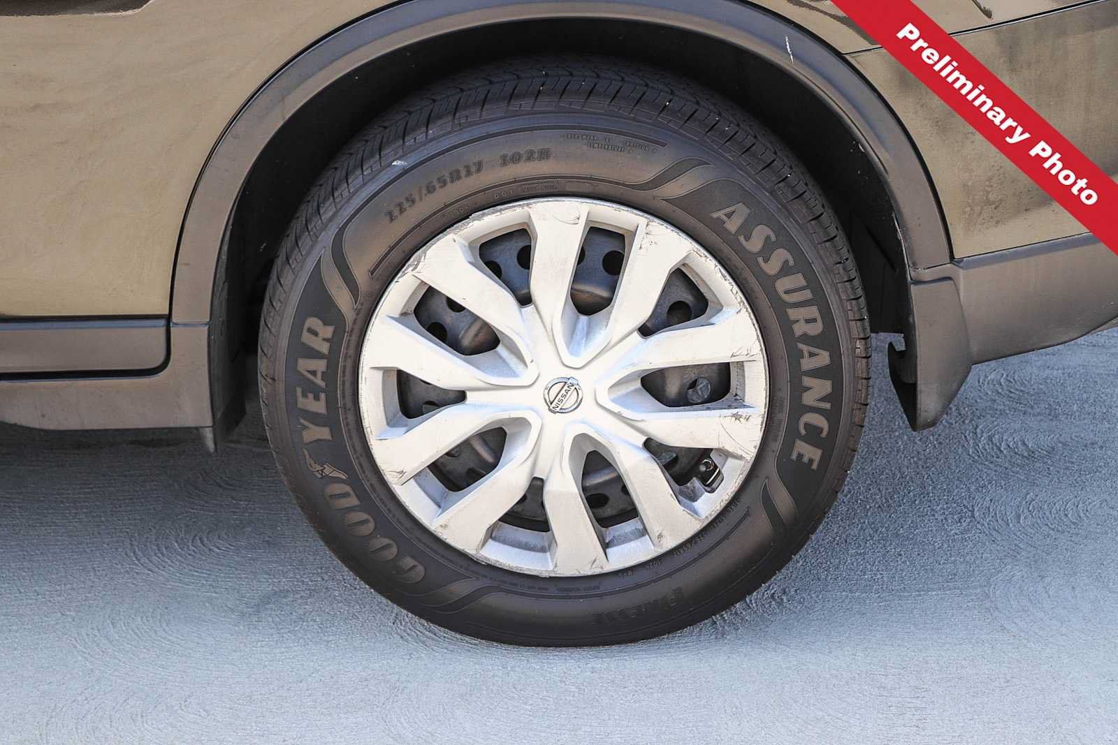 Used 2015 Nissan Rogue S w/ S Family Package FWD image 11