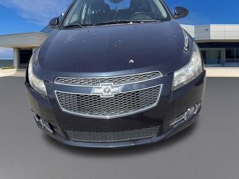 Used 2014 Chevrolet Cruze LT w/ RS Package FWD image 2