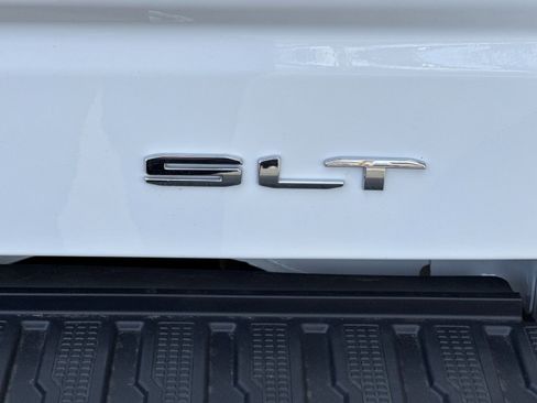 New 2026 GMC Sierra 1500 SLT w/ SLT Premium Package image 32