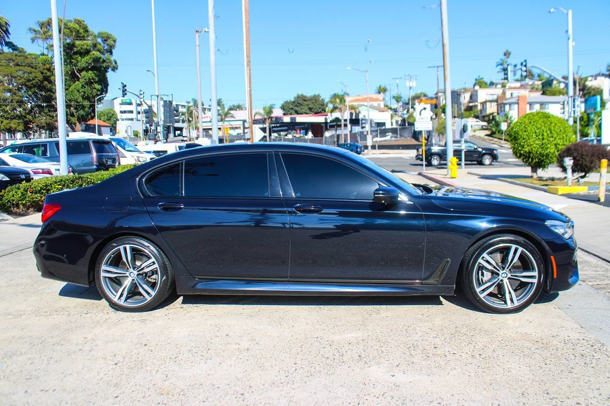 Used 2019 BMW 750i RWD image 7