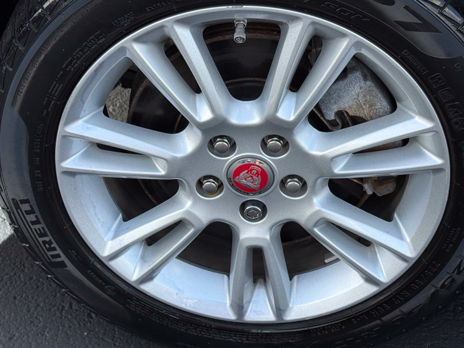 Used 2017 Jaguar XE Premium AWD/4WD image 11