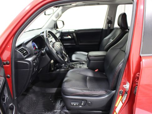 Used 2016 Toyota 4Runner Trail Premium AWD/4WD image 3
