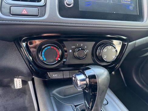 Used 2021 Honda HR-V Sport image 13