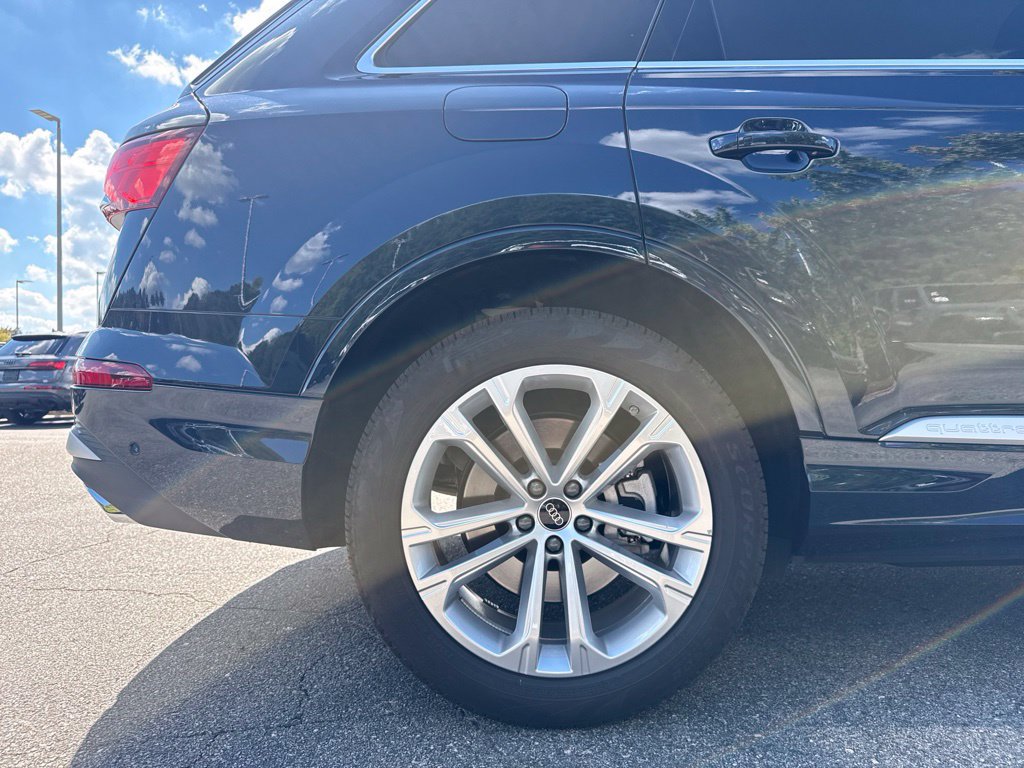 Used 2025 Audi Q7 2.0T Premium Plus AWD/4WD image 11