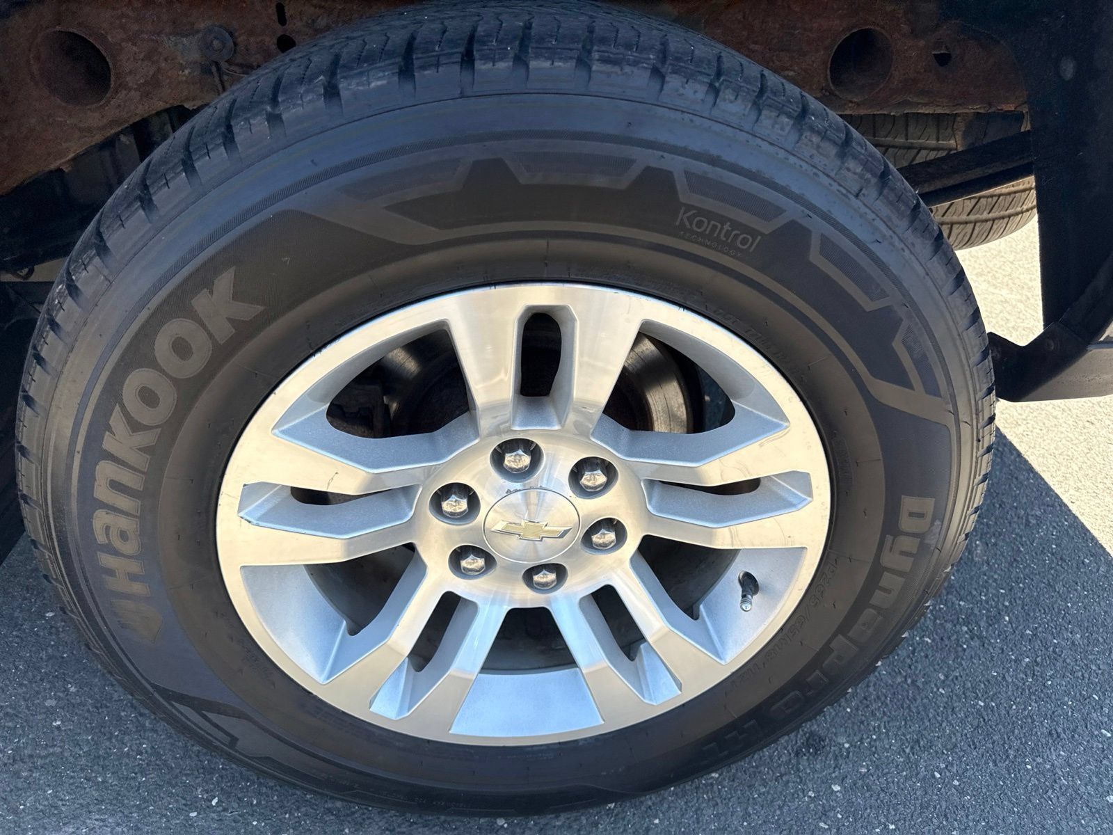 Used 2019 Chevrolet Silverado 1500 LT w/ All Star Edition AWD/4WD image 10