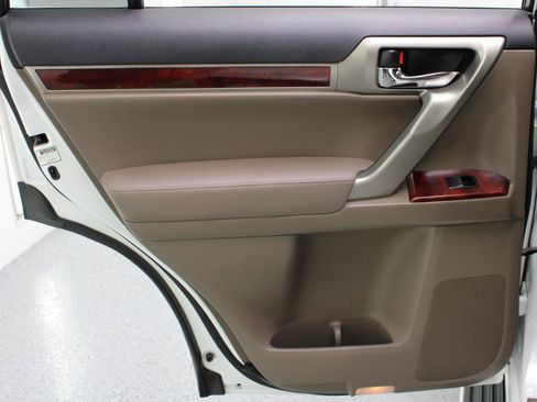 Used 2012 Lexus GX 460 w/ Comfort Plus Pkg AWD/4WD image 44
