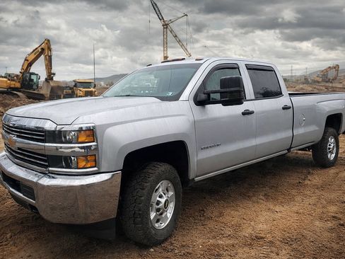 Used 2017 Chevrolet Silverado 2500 W/T w/ WT Fleet Convenience Package AWD/4WD image 2