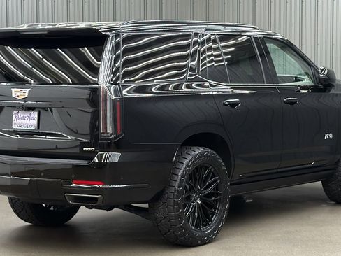 Used 2026 Cadillac Escalade Platinum Sport AWD/4WD image 5