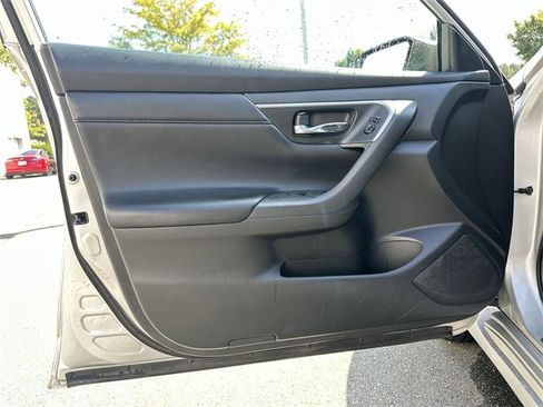 Used 2015 Nissan Altima 2.5 S w/ Power Driver Seat Package image 13