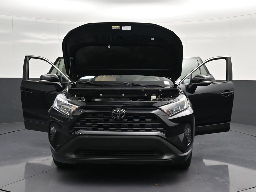 Used 2020 Toyota RAV4 XLE w/ Convenience Package FWD image 37
