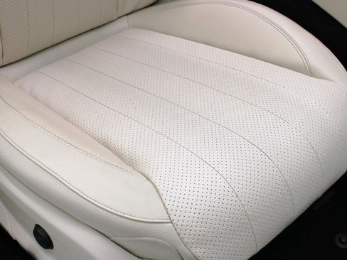 Used 2017 Mercedes-Benz E 300 image 49