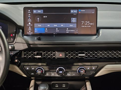 Used 2023 Honda Accord Touring image 16