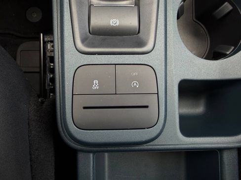 Used 2026 Ford Maverick XL AWD/4WD image 36