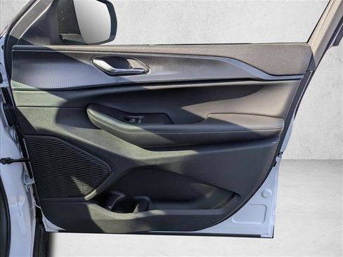 New 2025 Jeep Grand Cherokee Laredo X w/ Luxury Tech Group I image 26