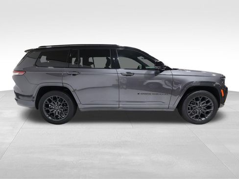 Used 2024 Jeep Grand Cherokee L Summit AWD/4WD image 5