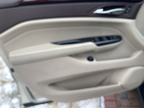 Used 2014 Cadillac SRX Performance w/ Driver Awareness Package image 19