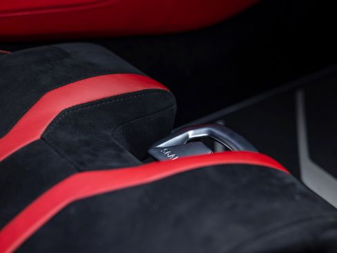 Used 2022 Lamborghini Huracan STO image 54