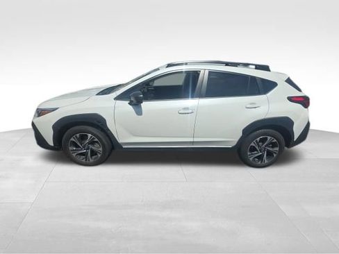 Used 2024 Subaru Crosstrek 2.0i Premium w/ Crosstrek Mirror Package AWD/4WD image 7