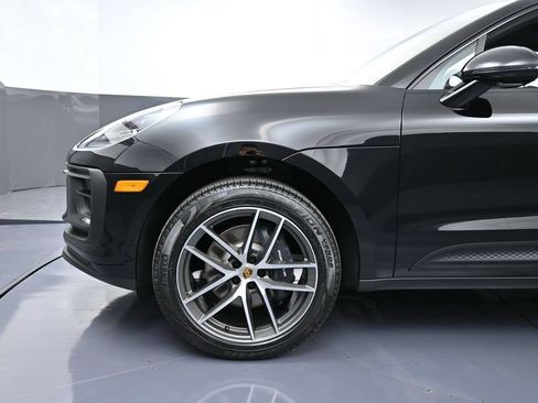 Certified 2026 Porsche Macan AWD/4WD image 12