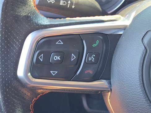 Used 2021 Jeep Gladiator Mojave AWD/4WD image 31