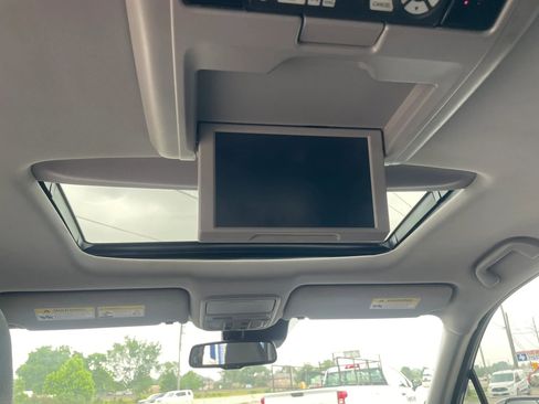 Used 2017 Honda Pilot Touring image 18