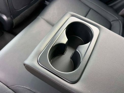 Used 2025 Kia Seltos EX image 12