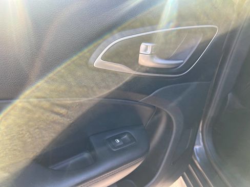 Used 2015 Chrysler 200 C w/ Navigation & Sound Group I image 23