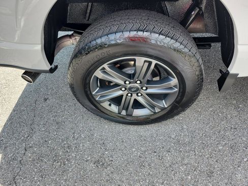 Used 2023 Ford F150 Lariat AWD/4WD image 5