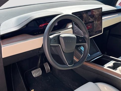 Used 2023 Tesla Model X AWD/4WD image 10
