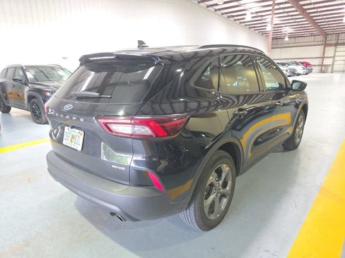 Used 2025 Ford Escape ST-Line AWD/4WD image 9